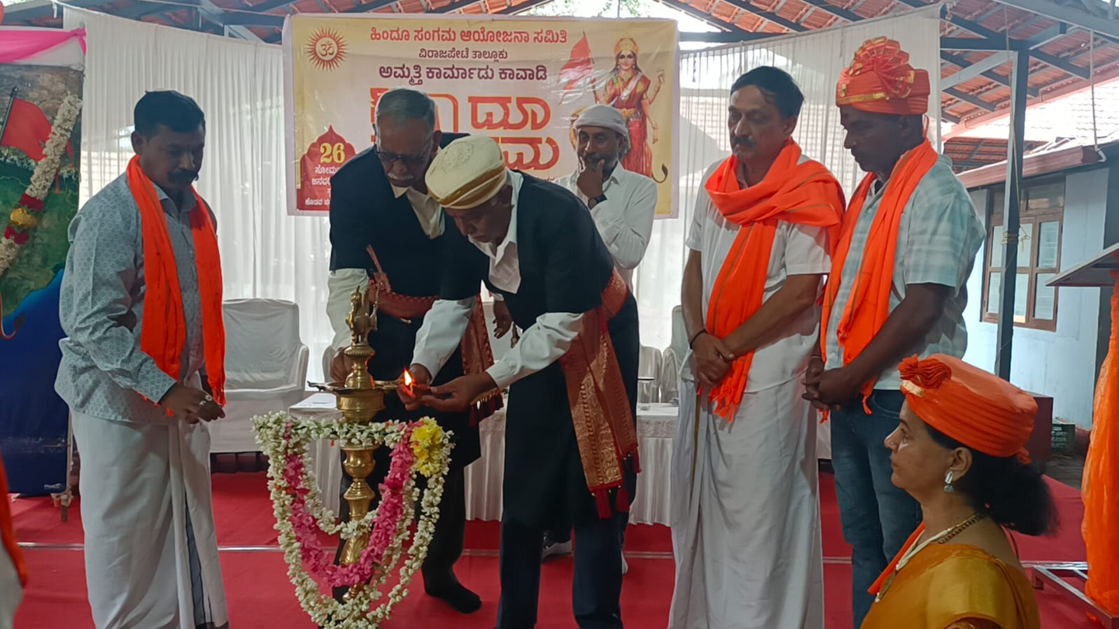 ಭವ್ಯ ಮೆರವಣಿಗೆಯಲ್ಲಿ ರಾರಾಜಿಸಿದ ಹಿಂದೂ ಧರ್ಮ-ಪಟ್ಟಣಕ್ಕೆ ಮೆರುಗು ತಂದ ವೈಭವದ ಶೋಭಾಯಾತ್ರೆ